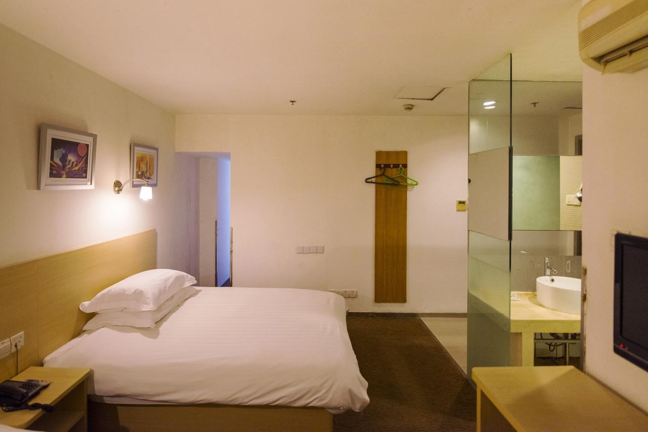 Motel Shanghai Pudong Avenue Yangpu Bridge Exterior photo