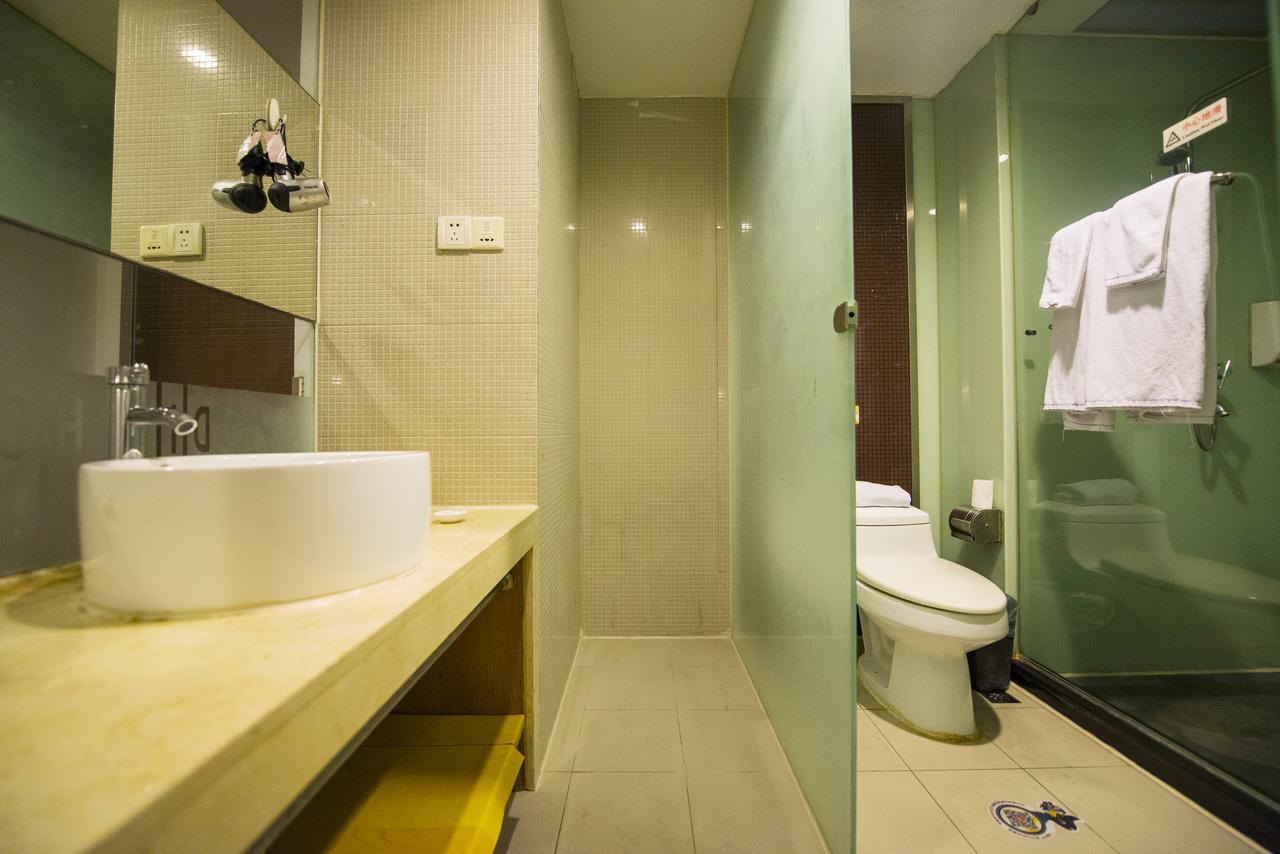 Motel Shanghai Pudong Avenue Yangpu Bridge Exterior photo