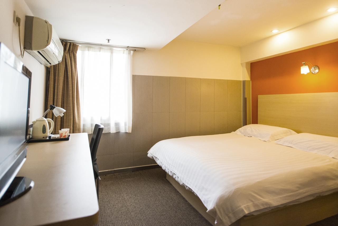 Motel Shanghai Pudong Avenue Yangpu Bridge Exterior photo